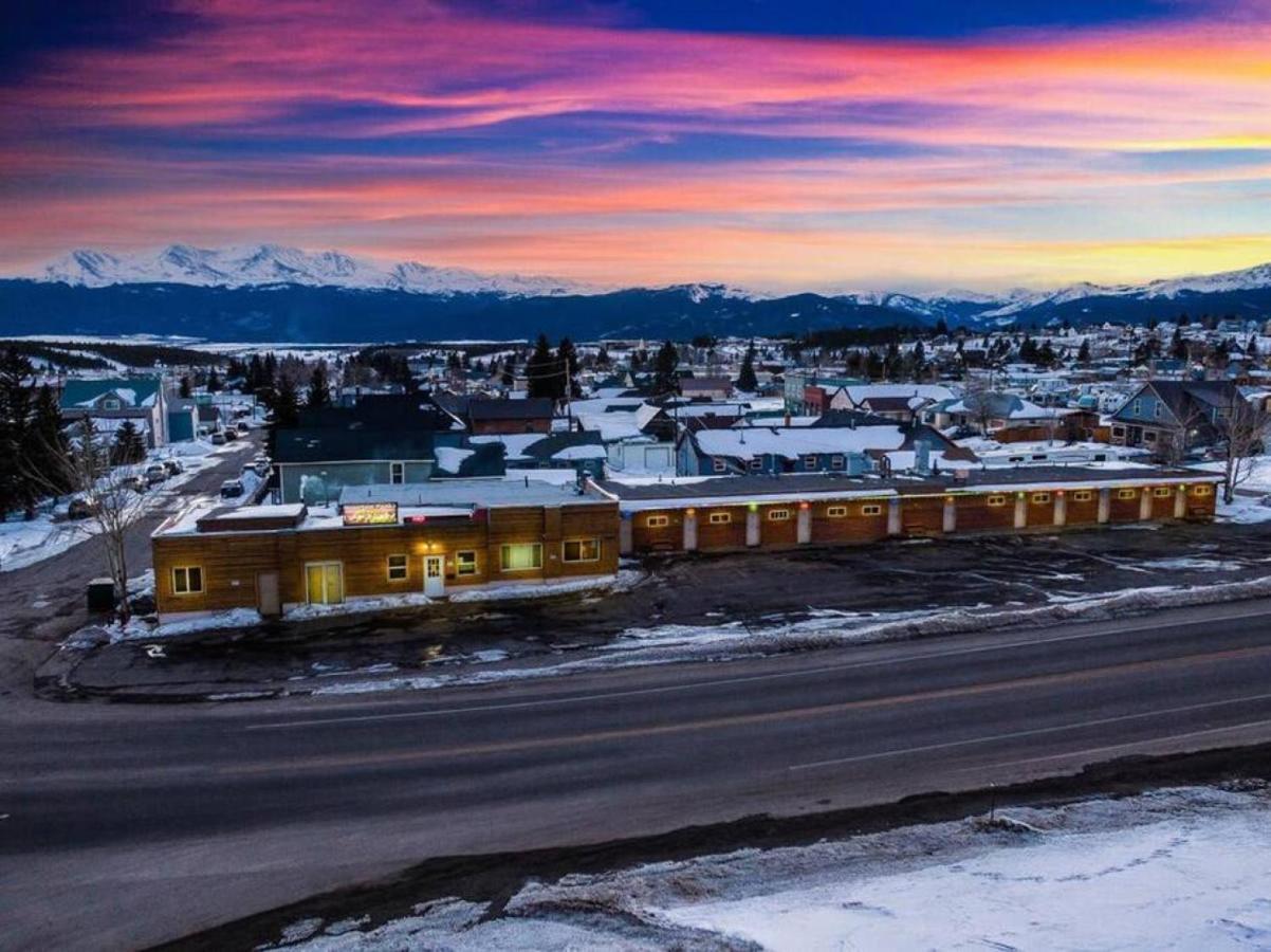 9 Newly Renovated Dog Friendly Leadville